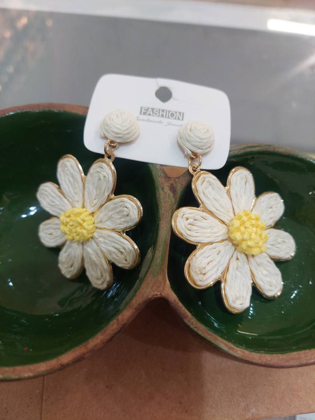 گوشواره حصیری طرح گل