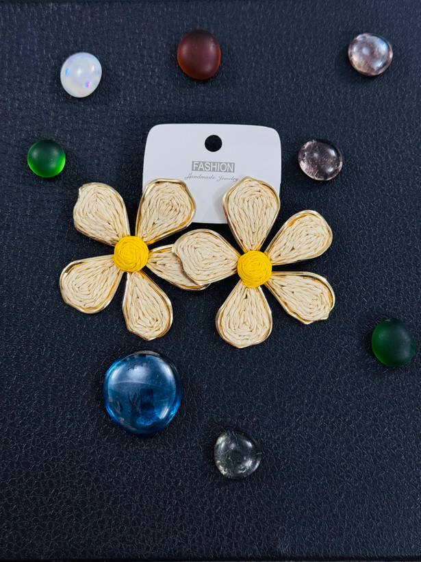 گوشواره حصیری طرح گل