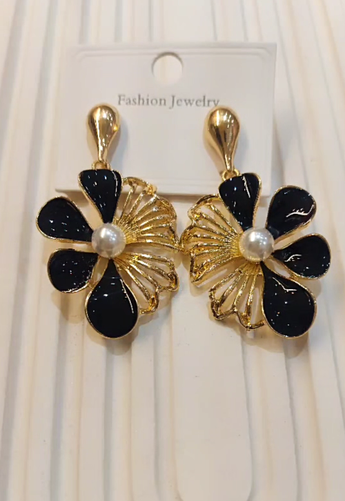 گوشواره مینا