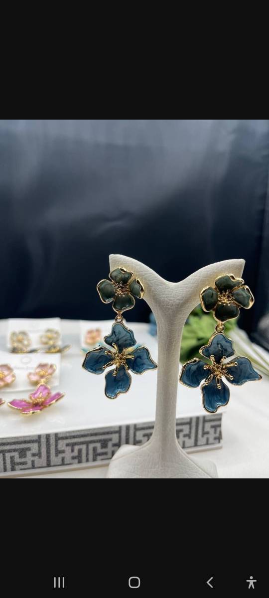 گوشواره میناکاری